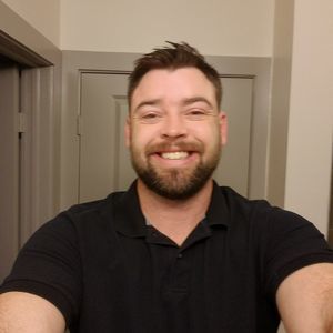 Meet your Posher, Derek